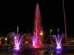 Tehran Shahid Avini Park , Musical fountain